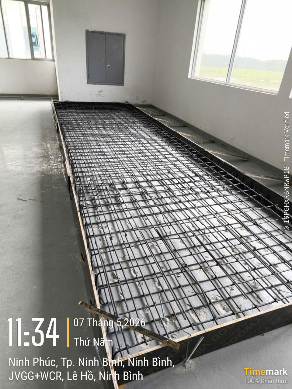 Thi công bệ máy bê tông cốt thép